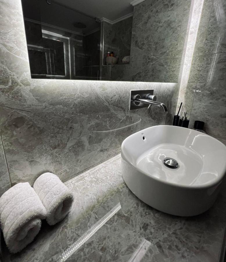 Kozani Home 01 ภายนอก รูปภาพ