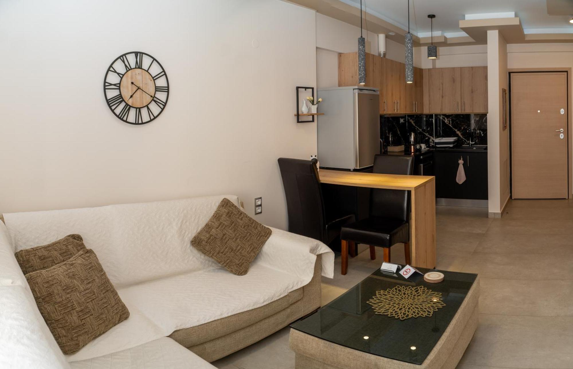 Kozani Home 01 ภายนอก รูปภาพ